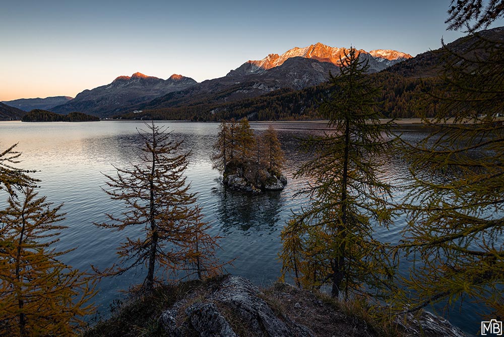 Engadin Sonnenuntergang Herbst Indiansummer goldene Lärchen Silsersee Plaun da lej Oberengadin Engadin Graubünden Schweiz