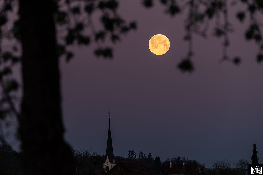 Licht und Dunkelheit Mond Nachtbild Zihlschlacht-Sitterdorf Himmel Thurgau Ostschweiz Schweiz